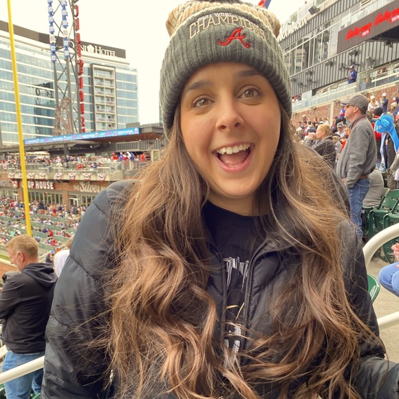 Meet your Posher, Caitlyn - Picture 2 of 3